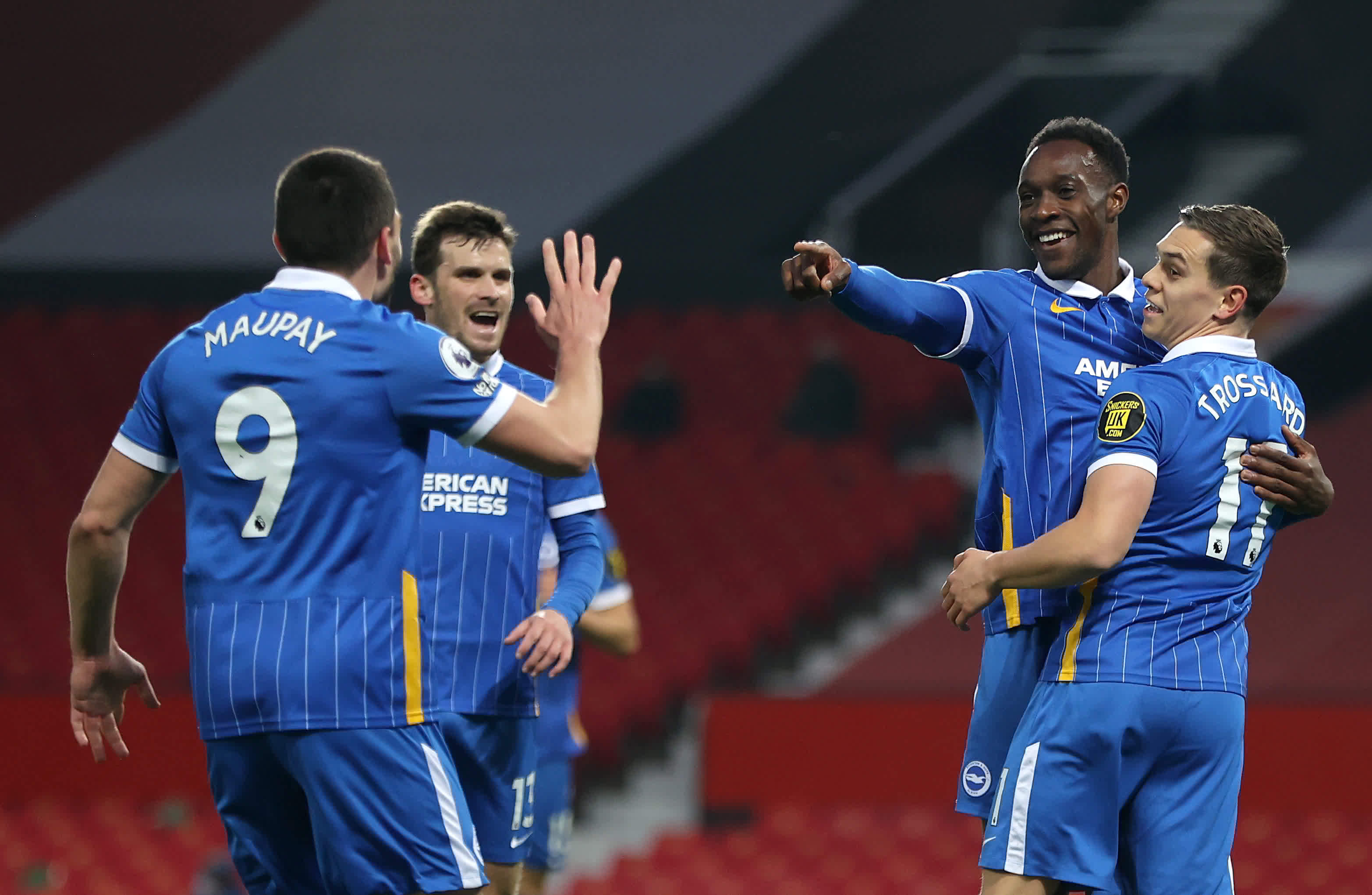 展示了他对 展示了他对